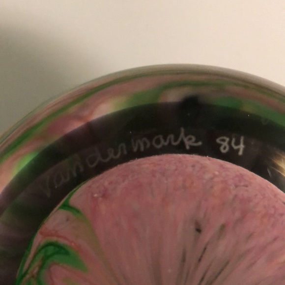 Vandermark 1984 paperweight - Picture 4 of 4